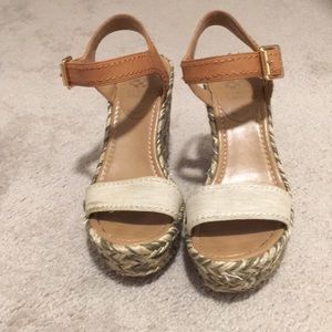 Super cute summer wedges!
